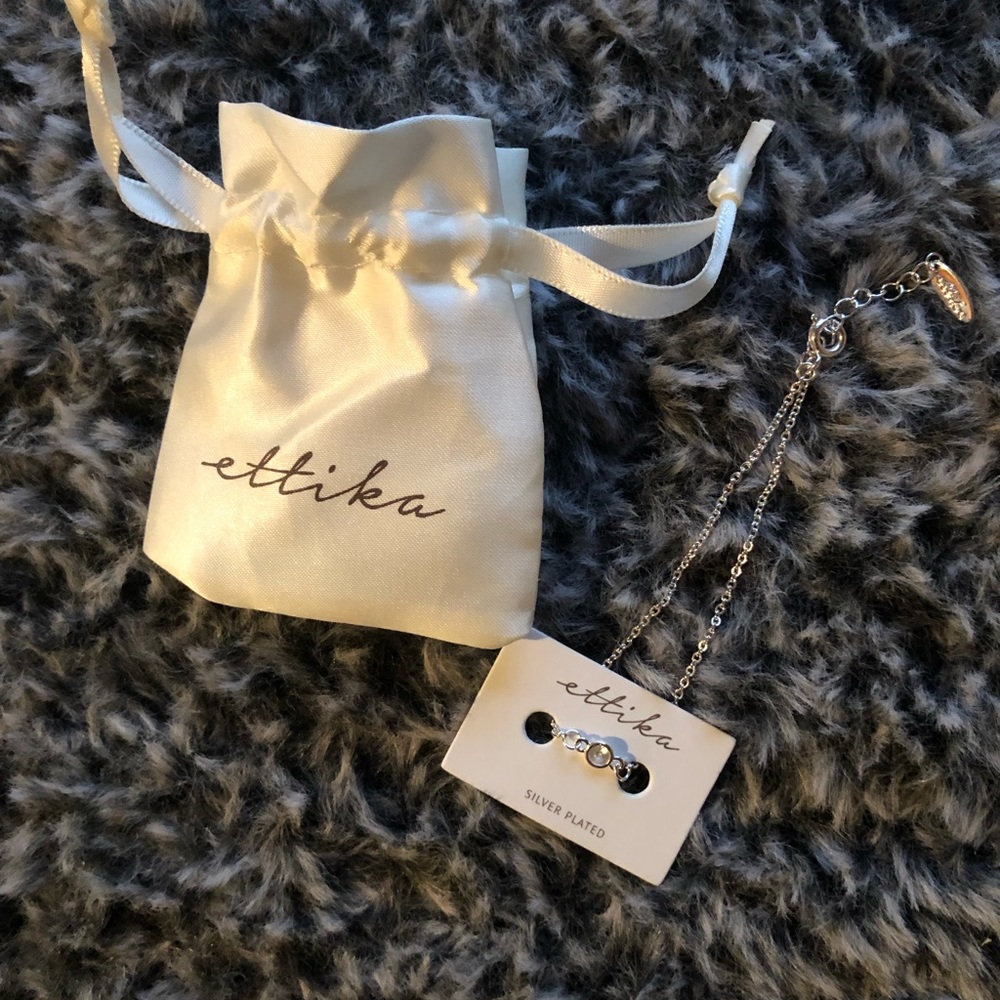 Single Stone Bracelet